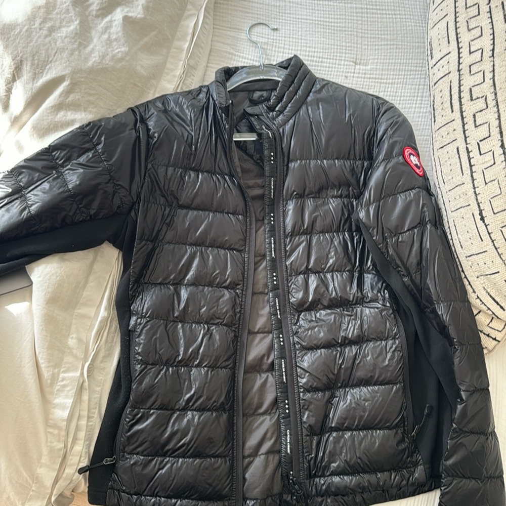 Women’s Canada Goose size Large. Black